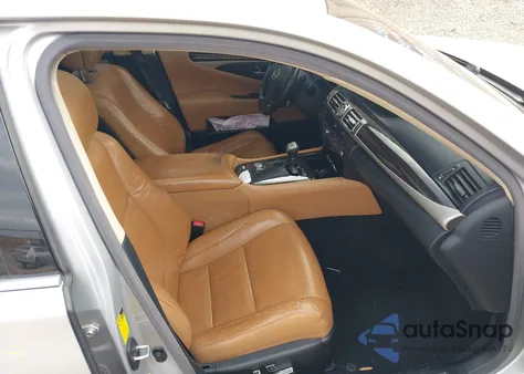 2013 Lexus Ls 460 z USA, uszkodzony, nr VIN JTHBL5EF6D5114649